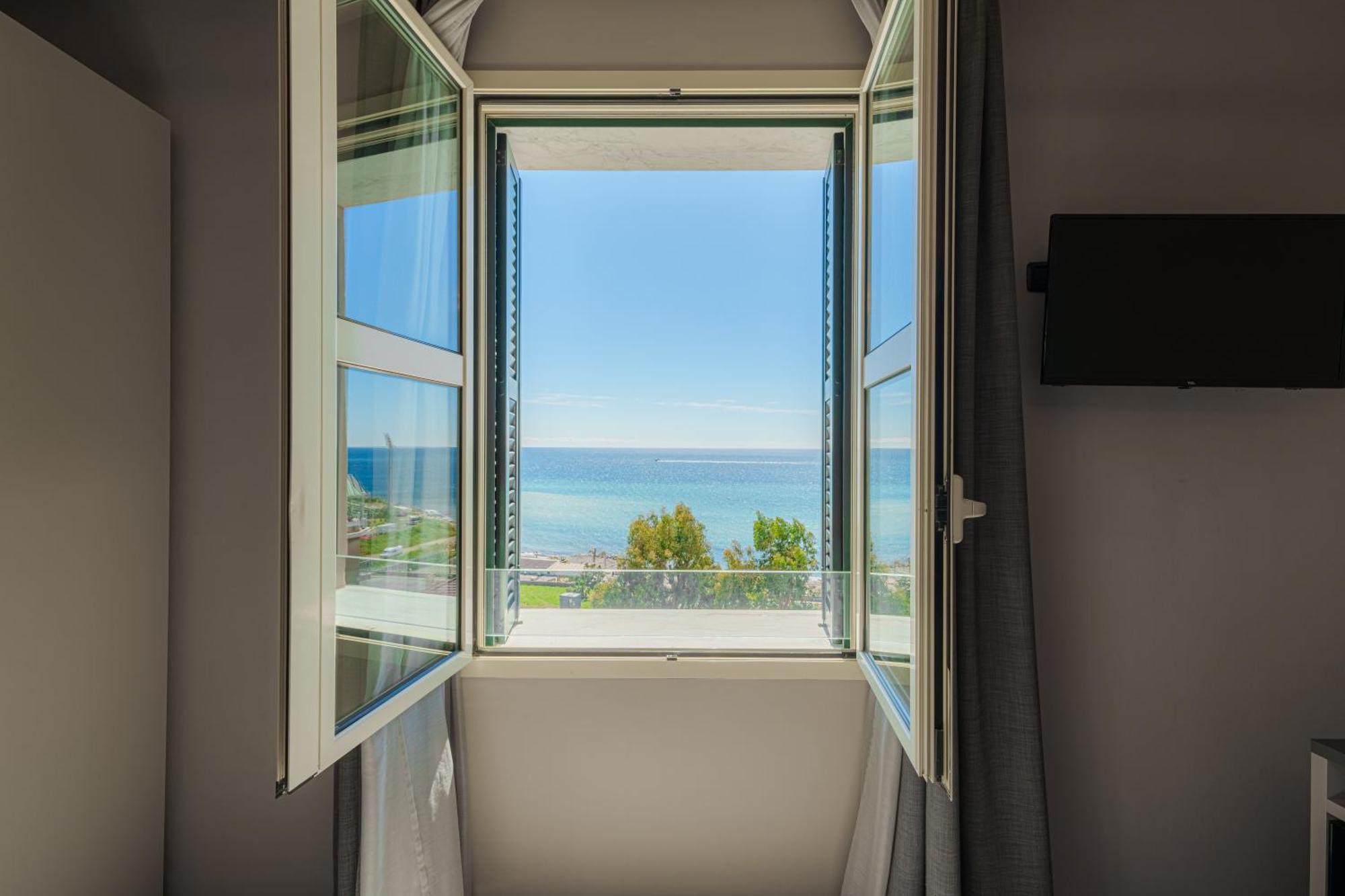Hotel Villa Levi Sanremo Exterior photo